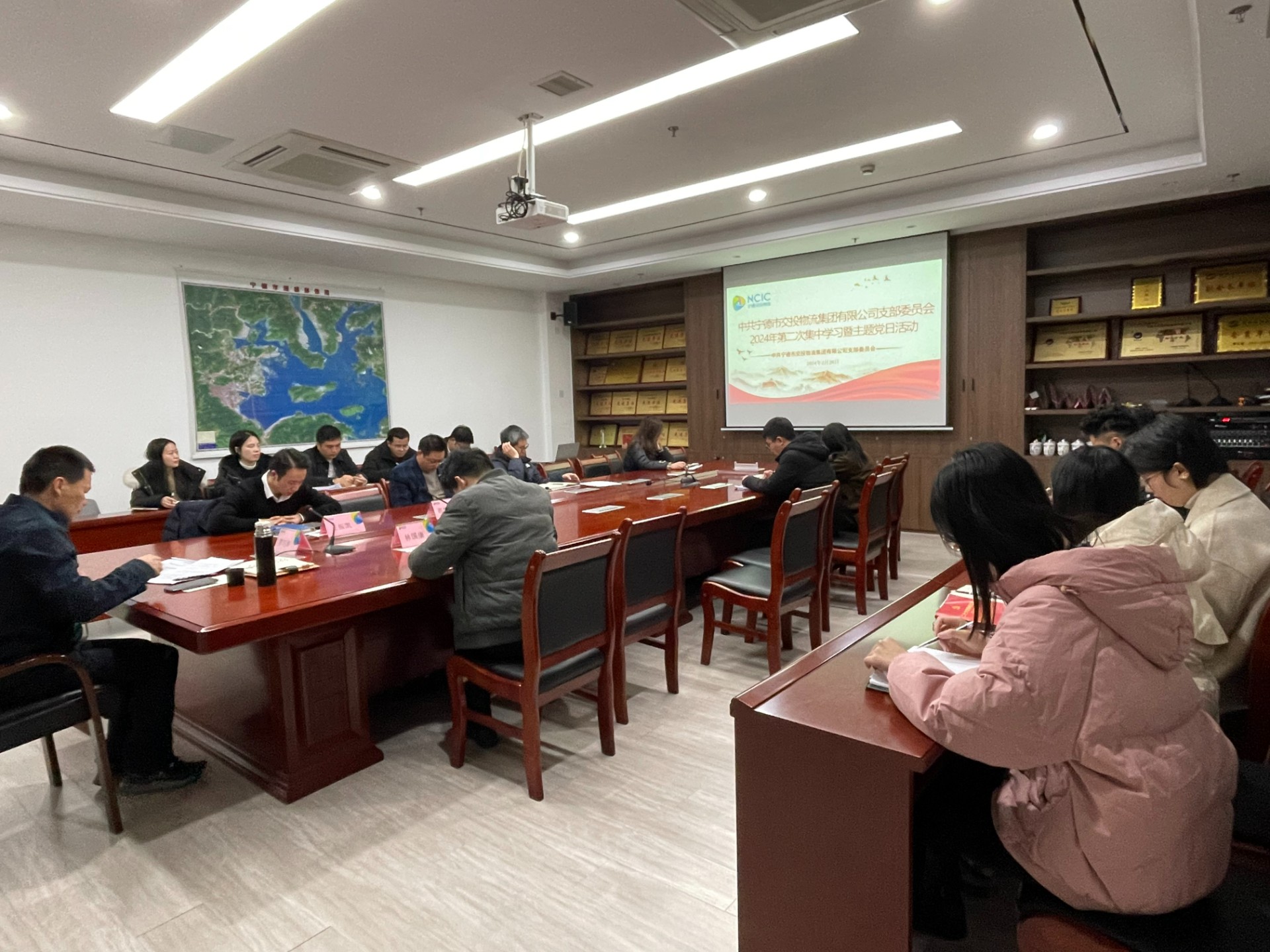 2024-2-28市交投物流集团党支部召开2024年第二次集中学习会暨主题党日活动，叶岚清拍摄.jpg