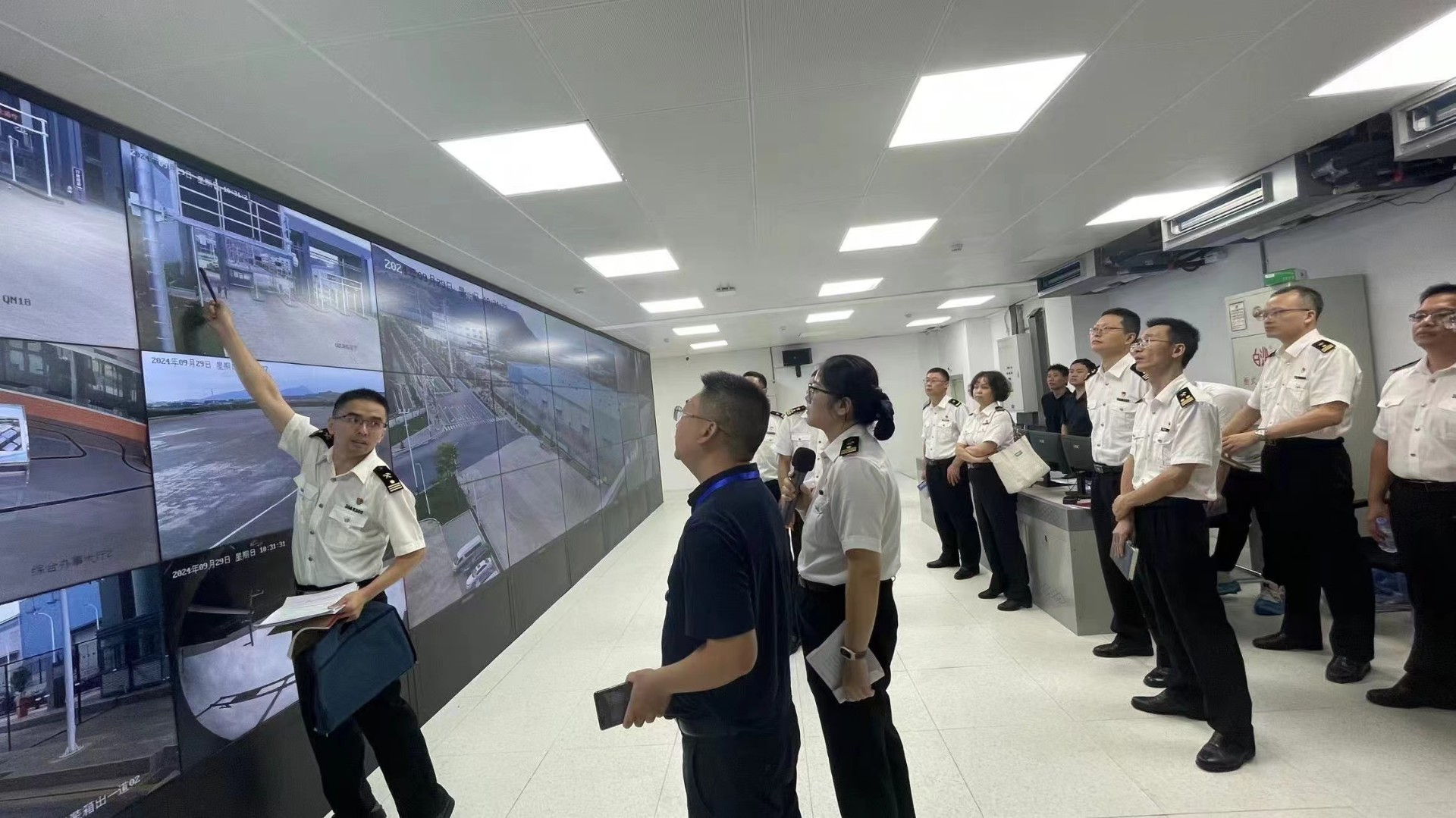 福州海关相关领导深入宁德保税物流中心（B保）项目调研，蔡慧铭拍摄3.jpg