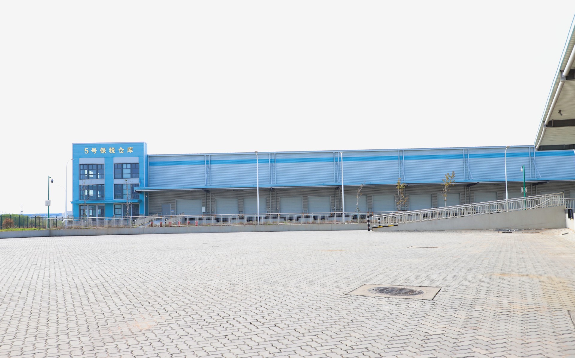 排序4图：5号保税仓库.jpg
