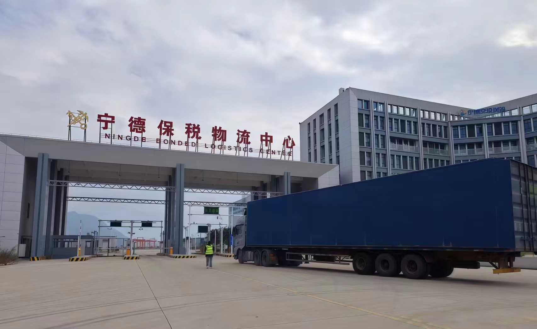 1765417616816097.jpg 微信图片_20251210174856_71_15.jpg